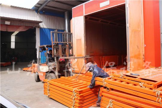 點擊查看詳細信息<br>標題：備貨現場 閱讀次數：1616